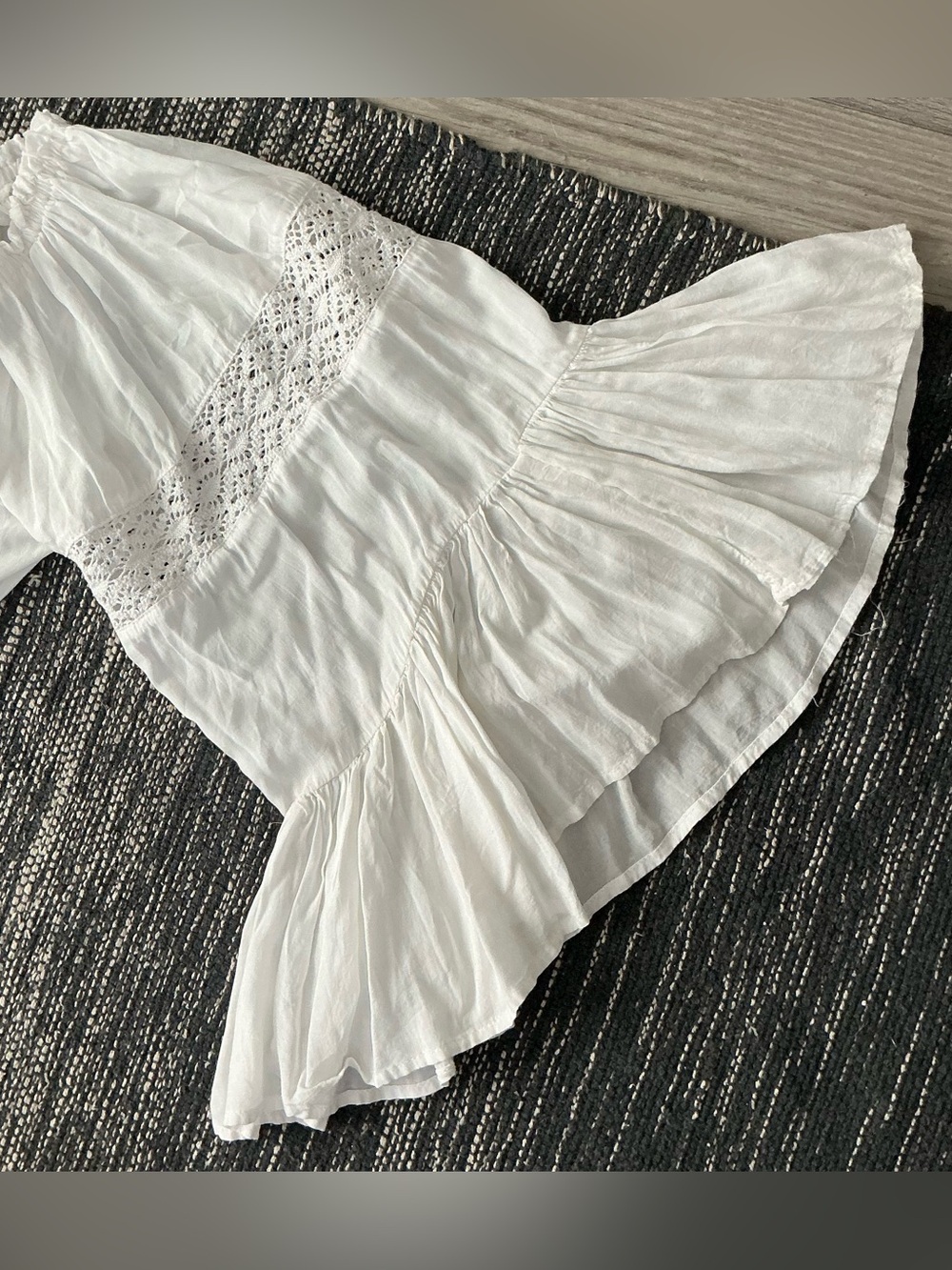 Surf Gypsy White Peasant Top With Angel Sleeves - Picture 5 of 10